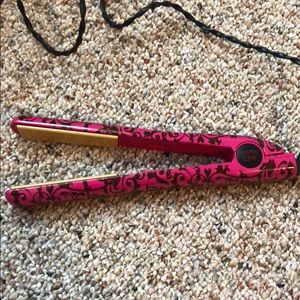 Ultra Chi straightener